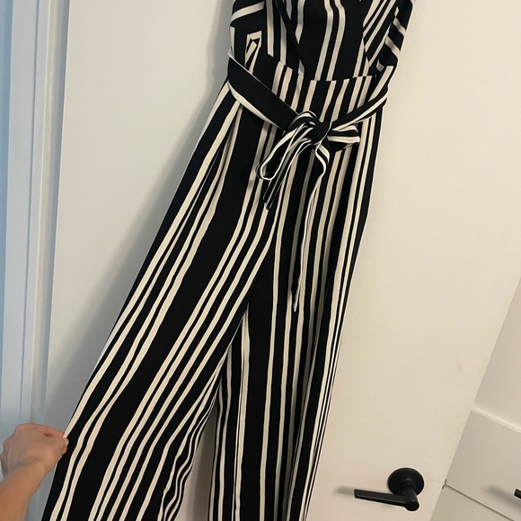 H&M Jumpsuit - Picture 5 of 5
